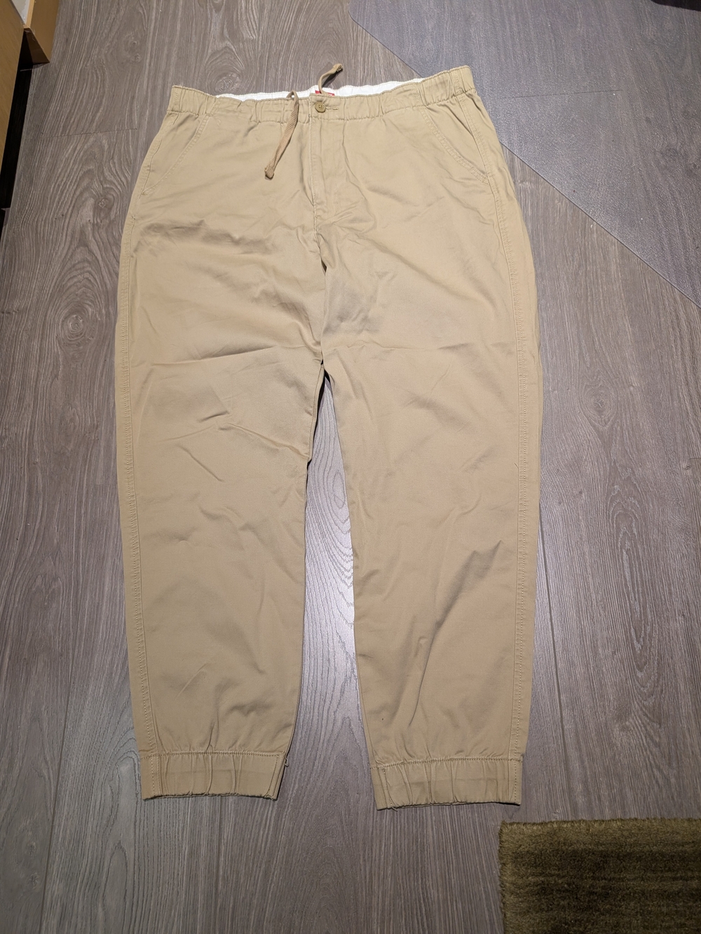 Levi's Men's Casual Drawstring XX Chino Jogger Pants - Tan